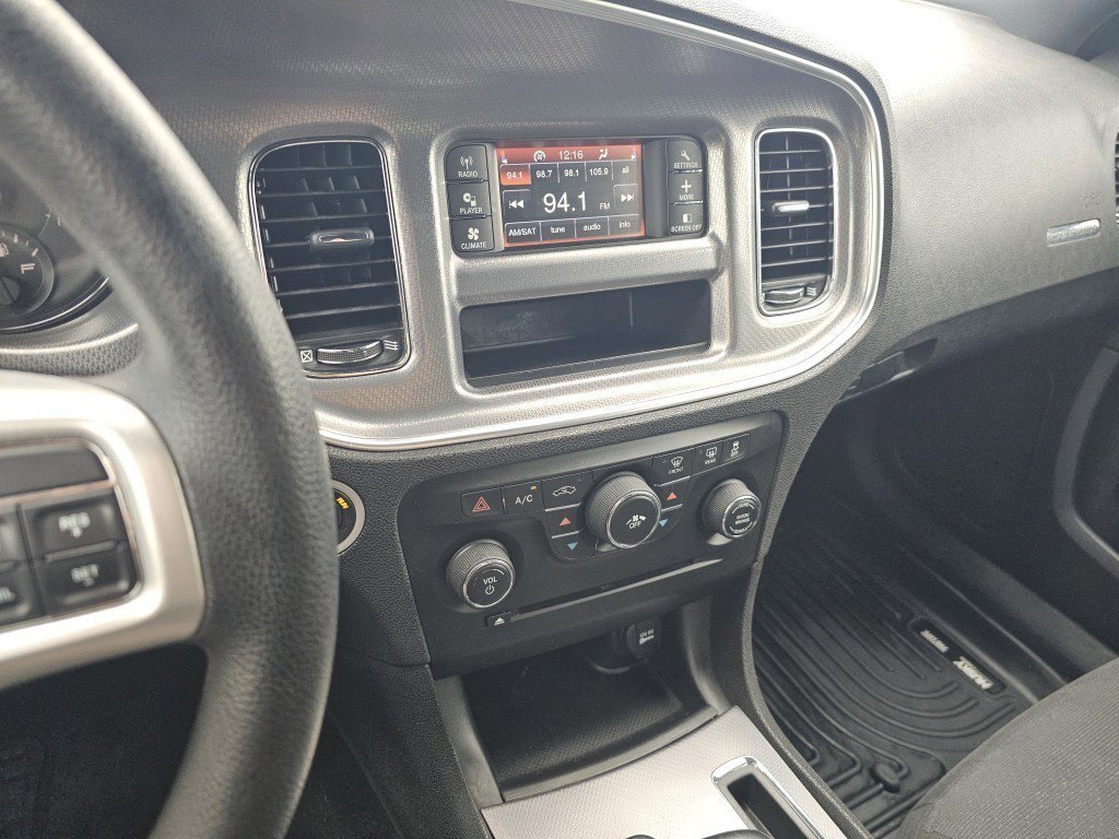 2012 Dodge Charger SE photo 26