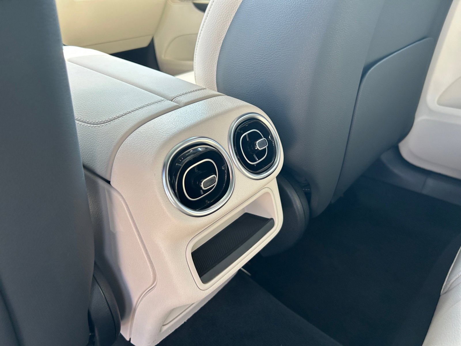 2025 Mercedes Benz GLC 300 4MATIC photo 19