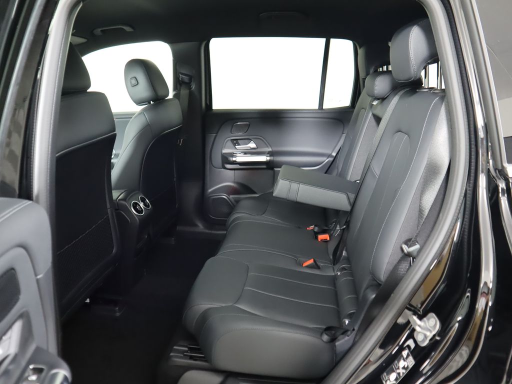 2025 Mercedes Benz EQB photo 18