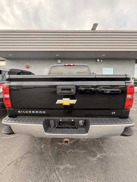 2017 Chevrolet Silverado 1500 LT photo 3