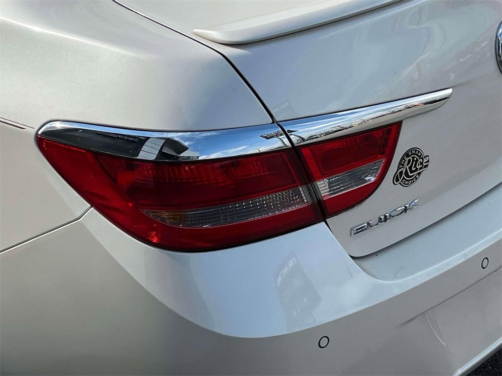2016 Buick Verano Leather photo 10