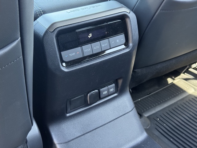 2024 Toyota Land Cruiser Base photo 34