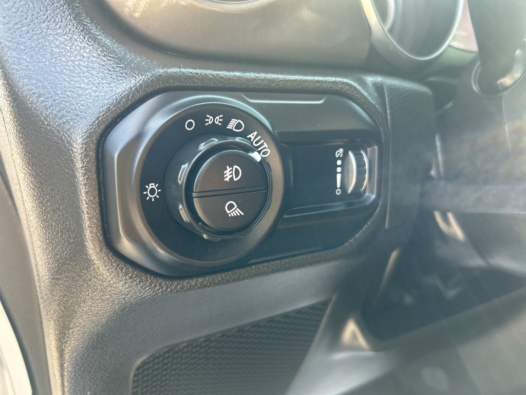 2023 Jeep Gladiator Sport photo 10