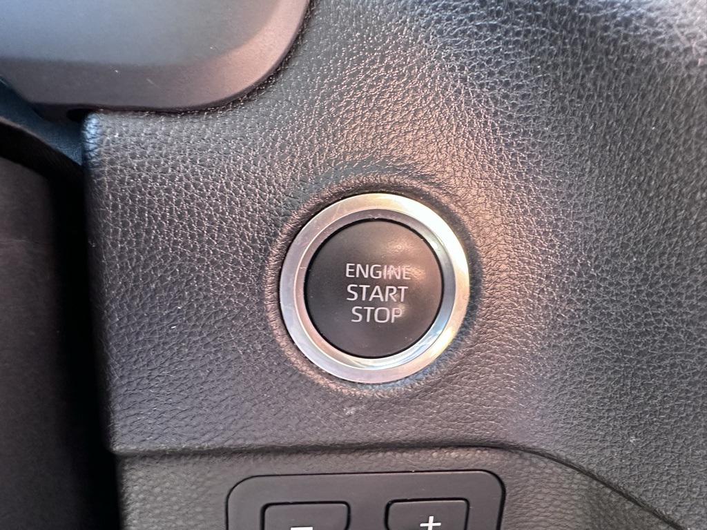2023 Toyota Tundra SR5 photo 9
