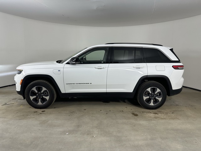 2022 Jeep Grand Cherokee Limited 4xe photo 11