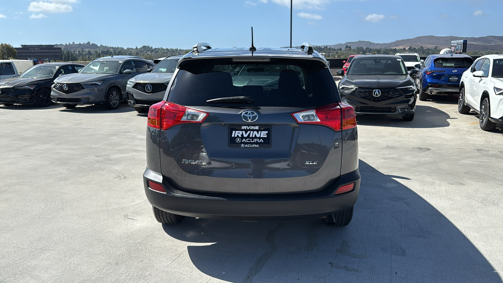 2015 Toyota RAV4 XLE photo 4