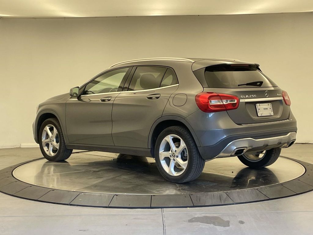 2019 Mercedes Benz GLA 250 4MATIC photo 3