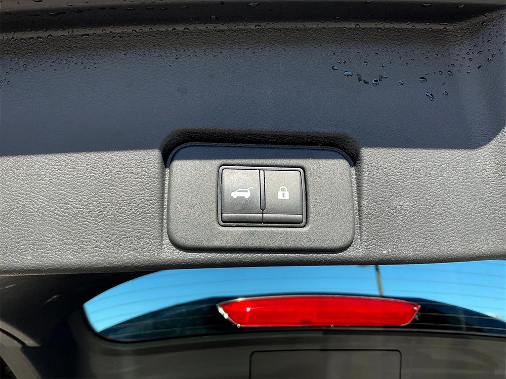 2023 Nissan Rogue SV photo 35