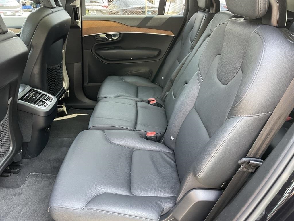 2023 Volvo XC90 Plus photo 6