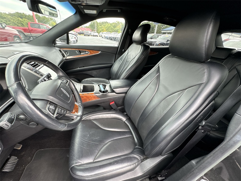2019 Lincoln Nautilus Select photo 11