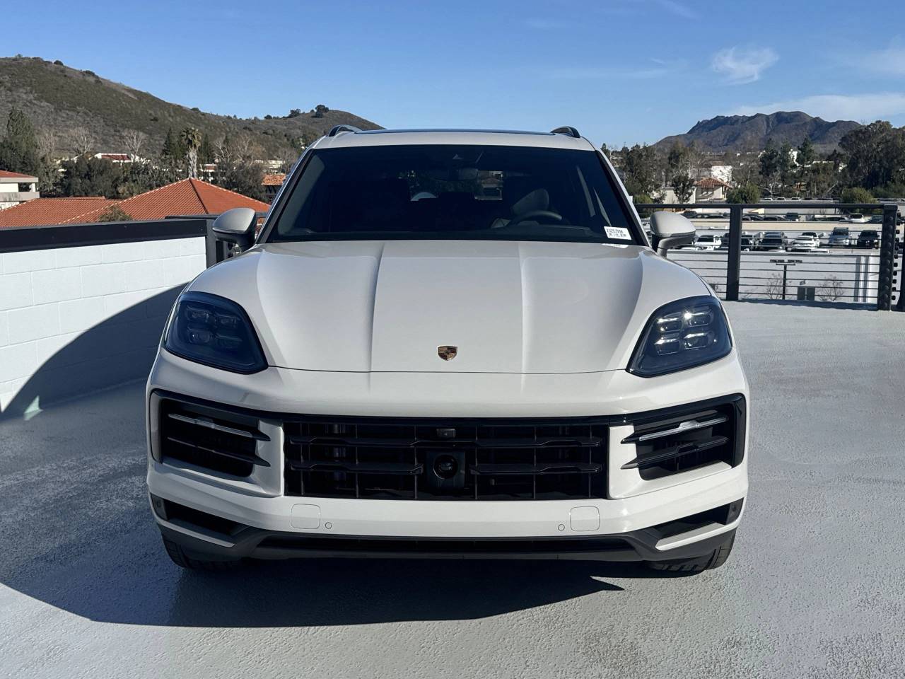 2025 Porsche Cayenne Base photo 10