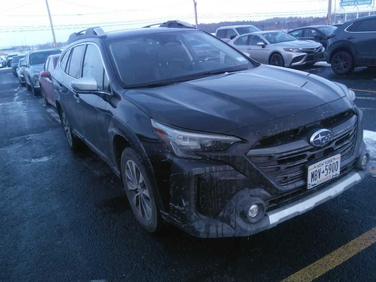 2024 Subaru Outback Touring's photo