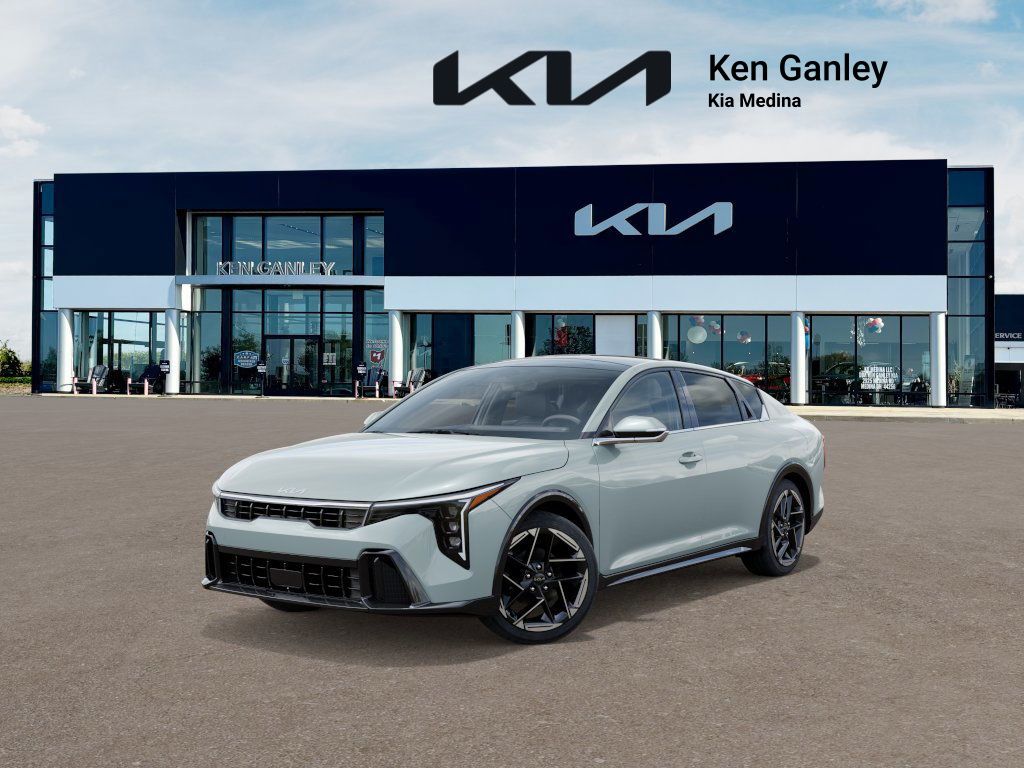 2025 Kia K4 GT-Line's photo