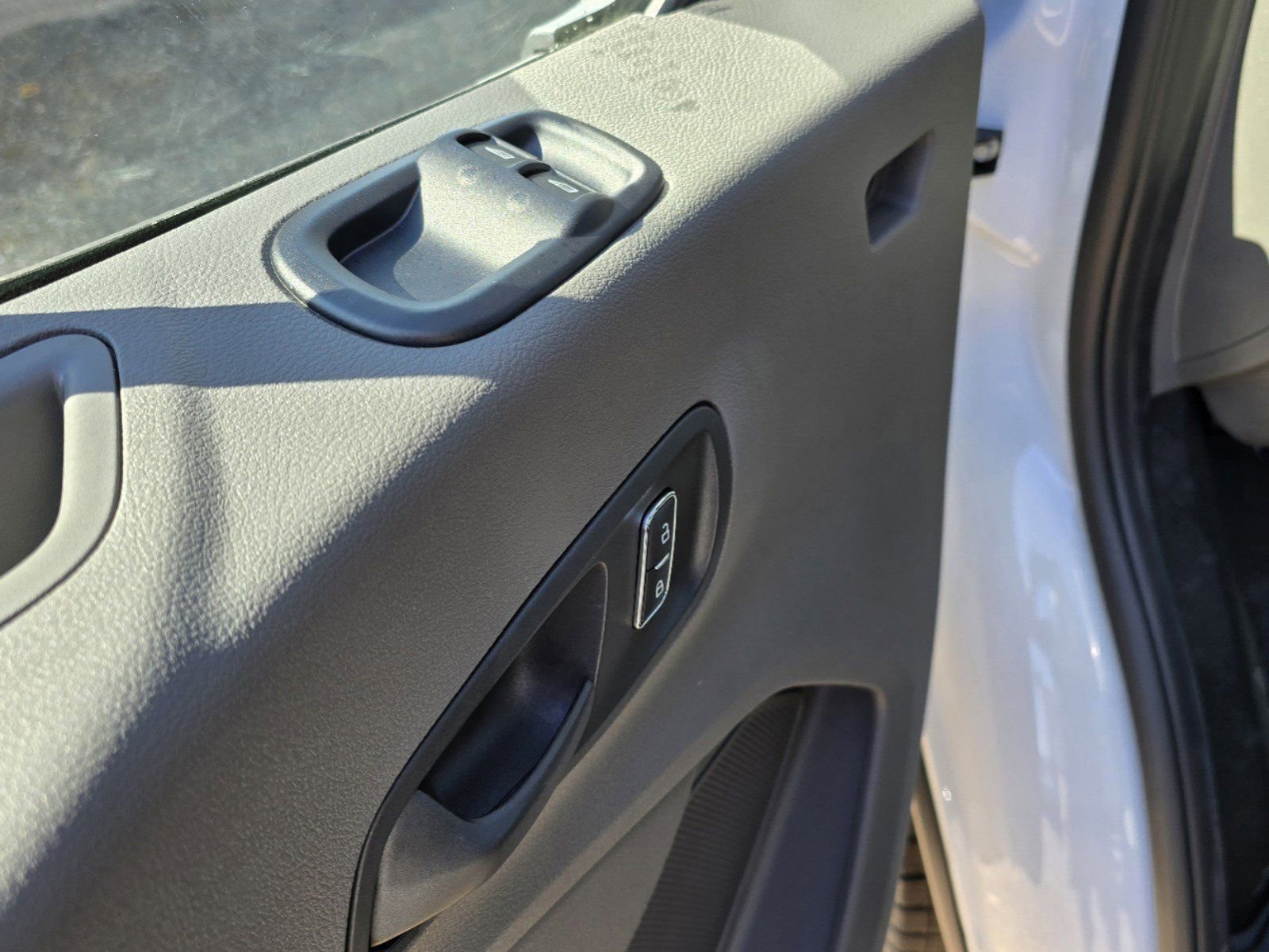 2024 Ford Transit Passenger XL photo 14