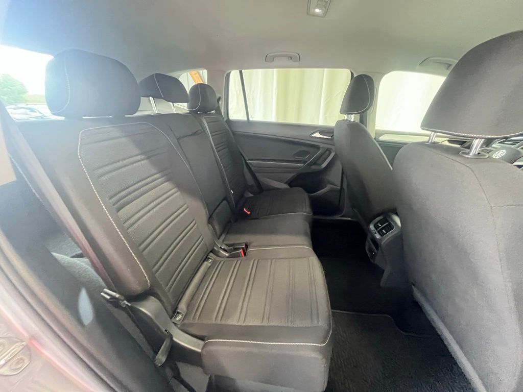 2022 Volkswagen Tiguan S photo 24