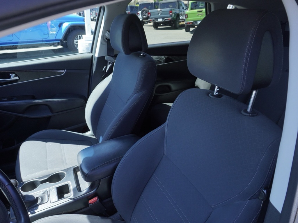 2016 Kia Sorento LX photo 22
