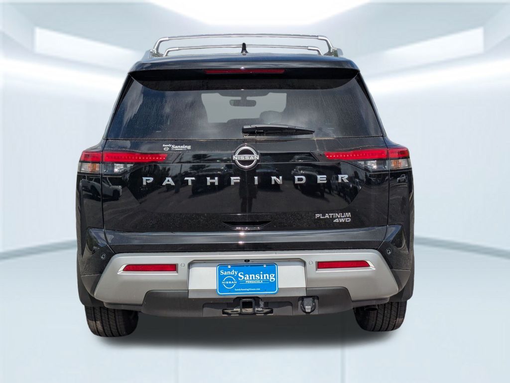 2025 Nissan Pathfinder Platinum photo 4