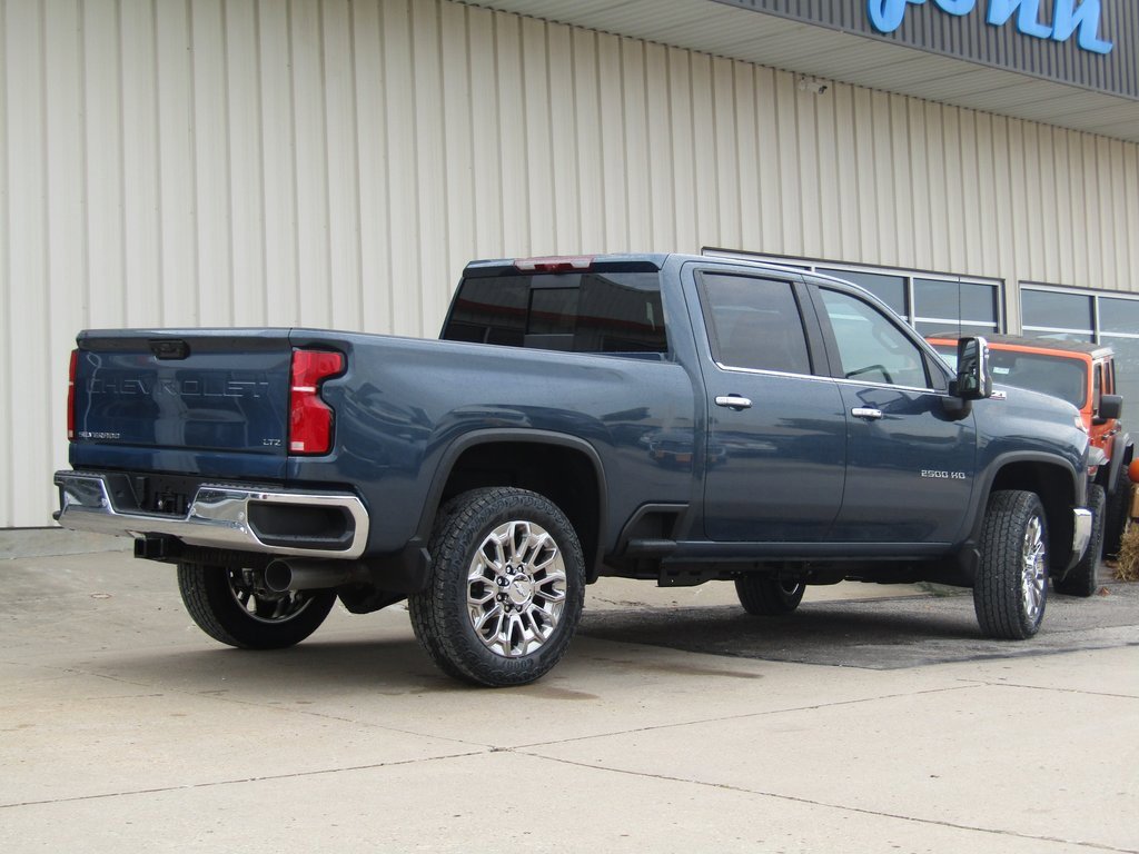 2026 Chevrolet Silverado 2500HD LTZ photo 3