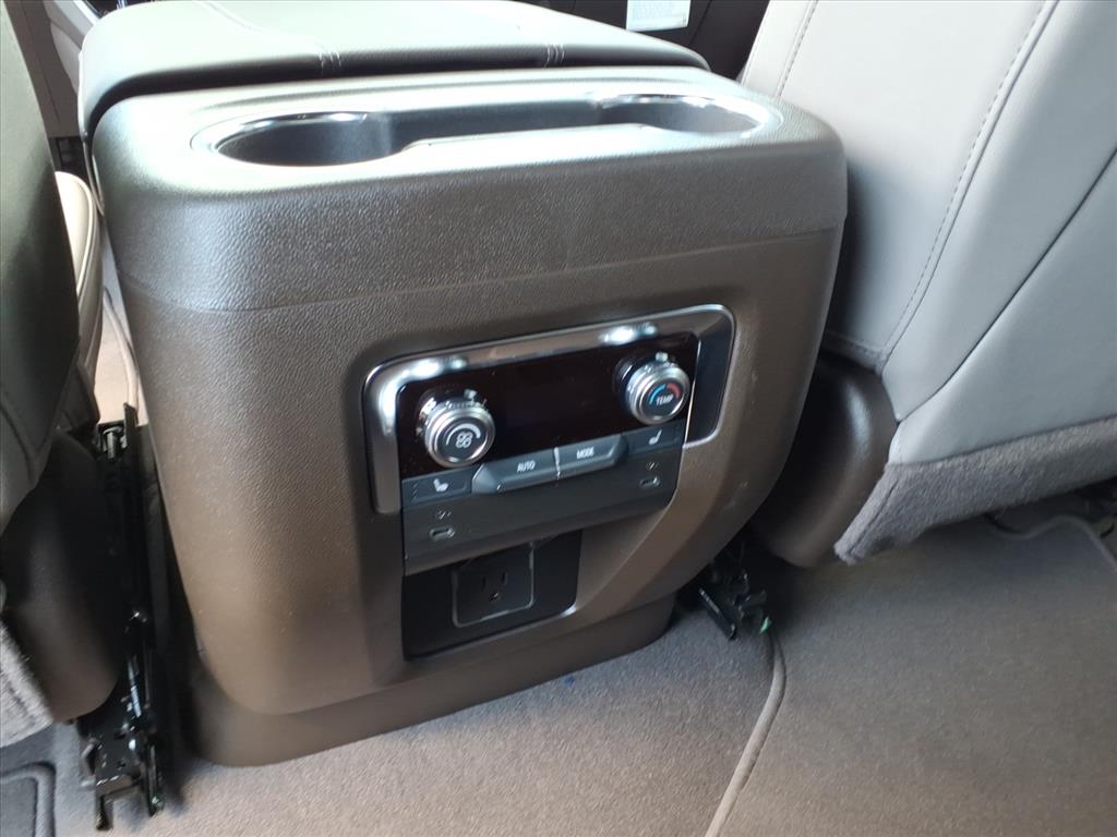 2026 Gmc Yukon photo 8