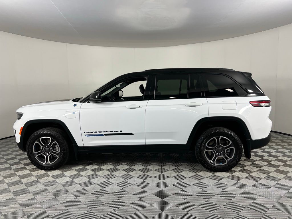 2022 Jeep Grand Cherokee Trailhawk 4xe photo 8
