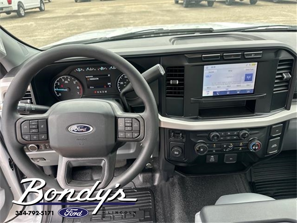 2024 Ford F-250 XL photo 3