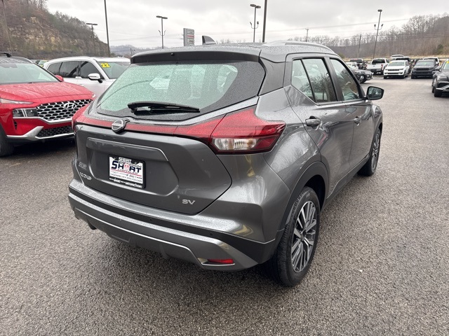 2024 Nissan Kicks SV photo 2