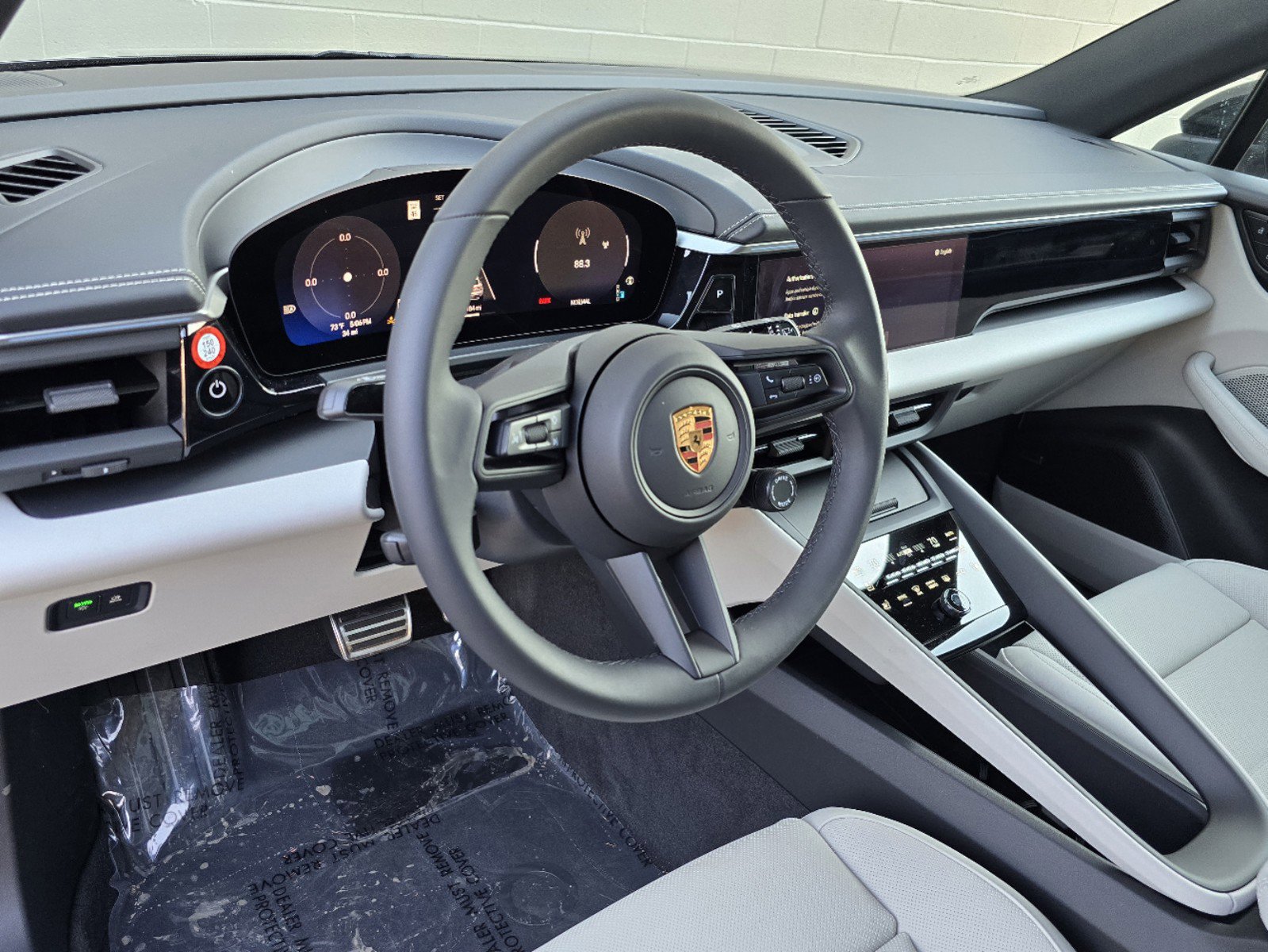 2025 Porsche Macan Electric photo 5
