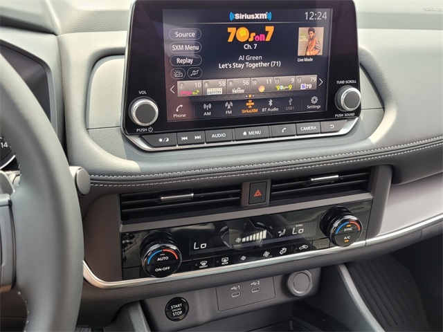 2025 Nissan Rogue SV photo 15