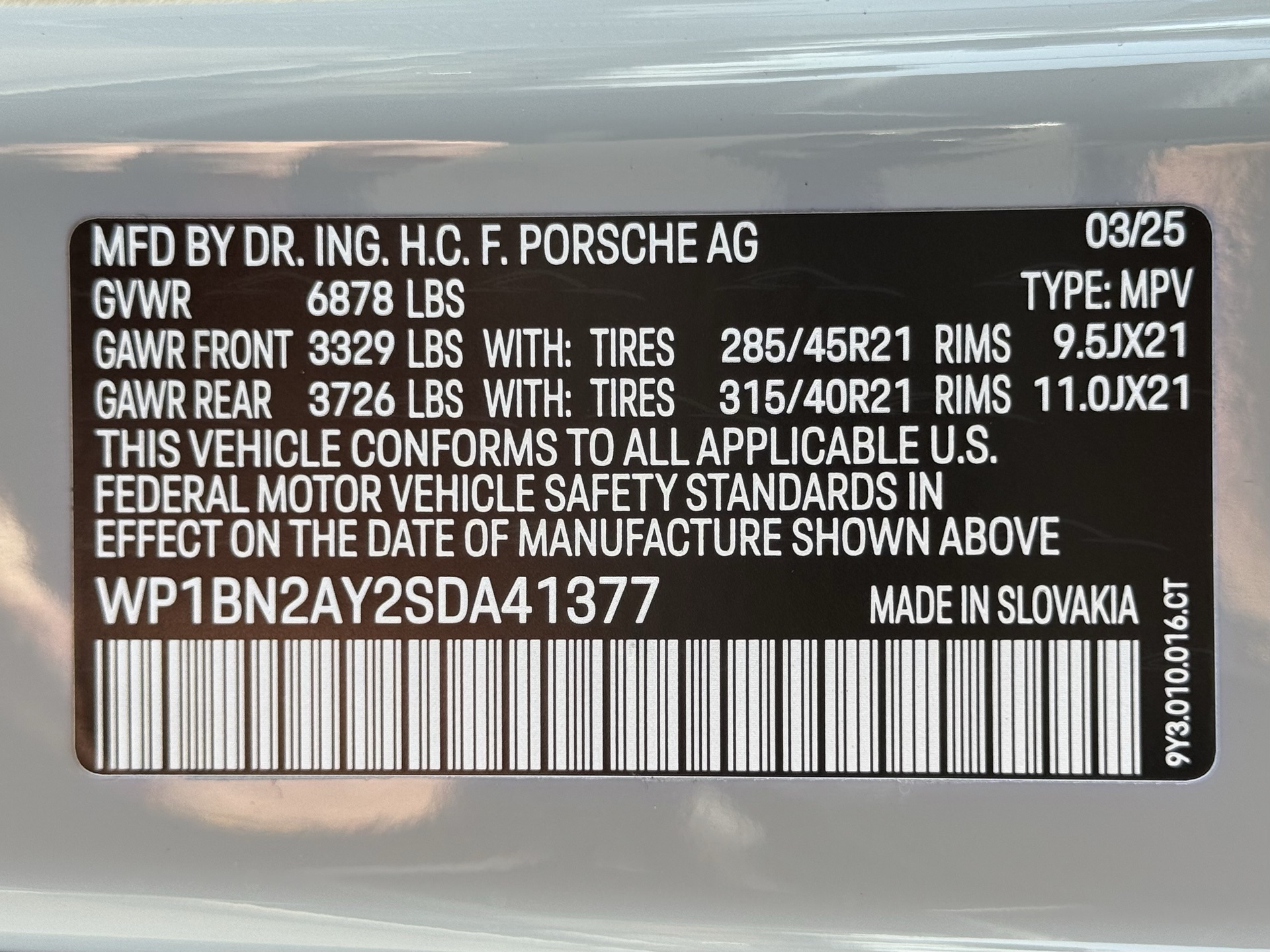 2025 Porsche Cayenne E-Hybrid Coupe photo 32