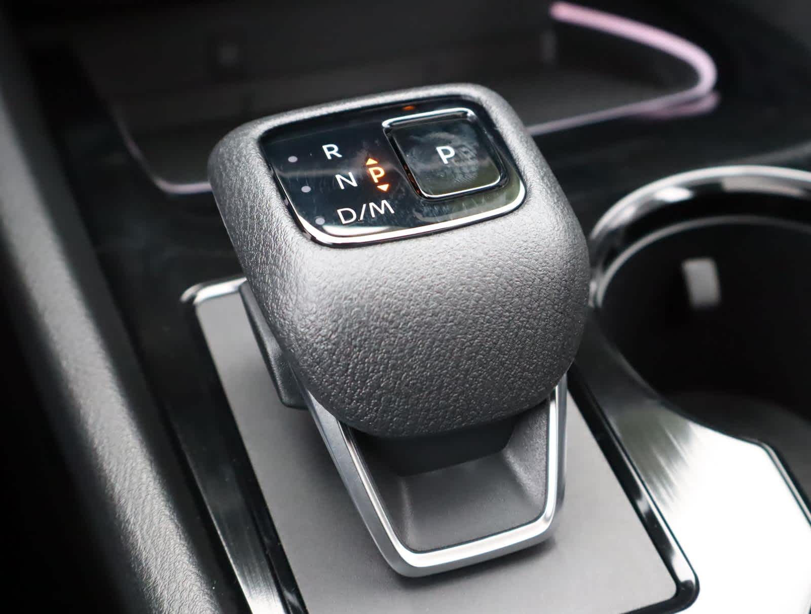 2025 Nissan Rogue SL photo 23
