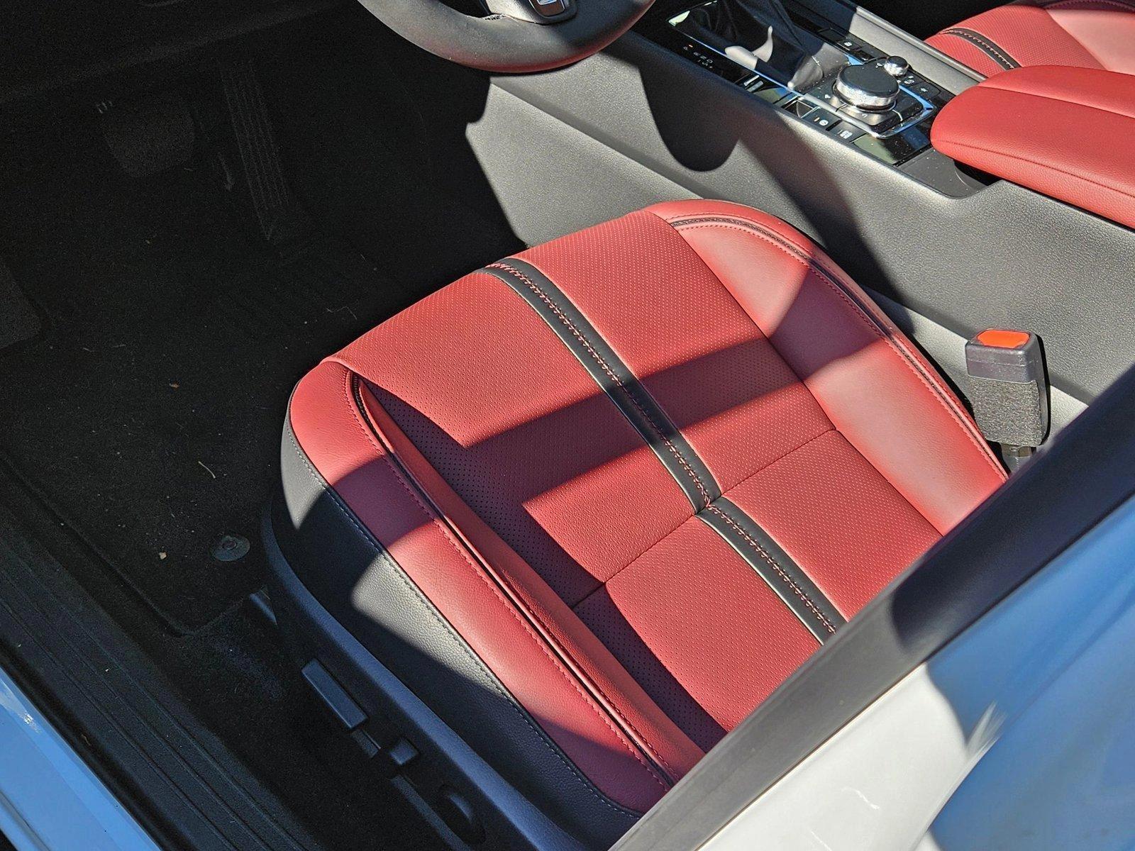 2025 Mazda CX-50 Premium Plus photo 2