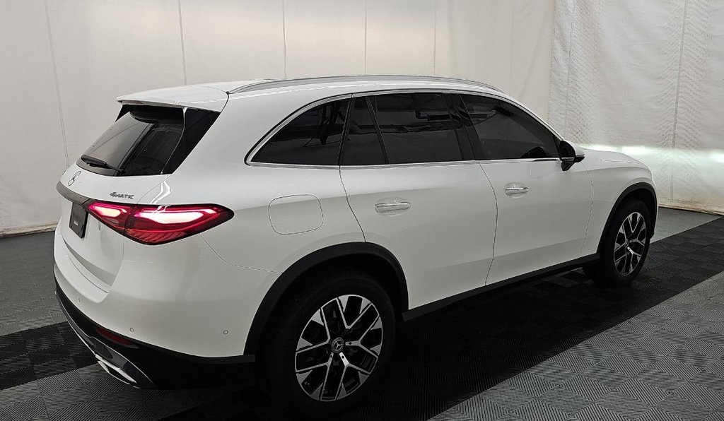 2025 Mercedes Benz GLC 350e 4MATIC photo 4