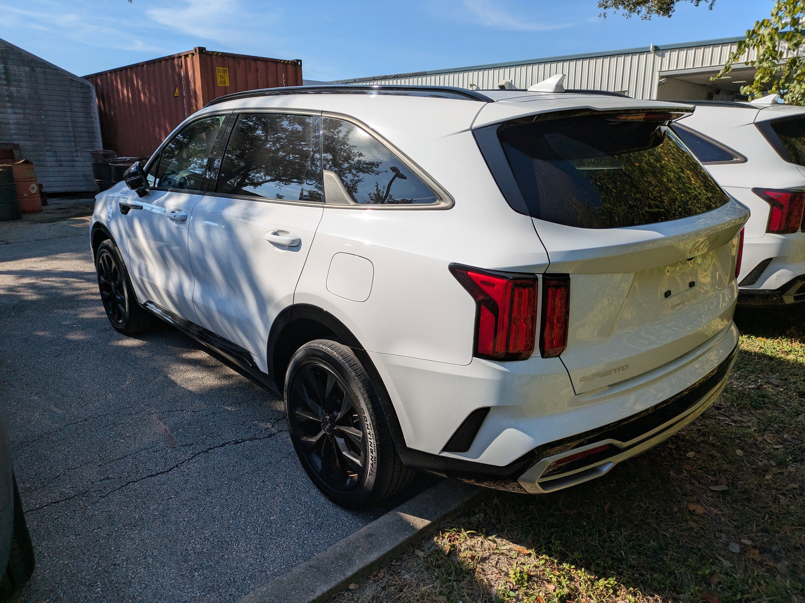 2023 Kia Sorento SX Prestige photo 2