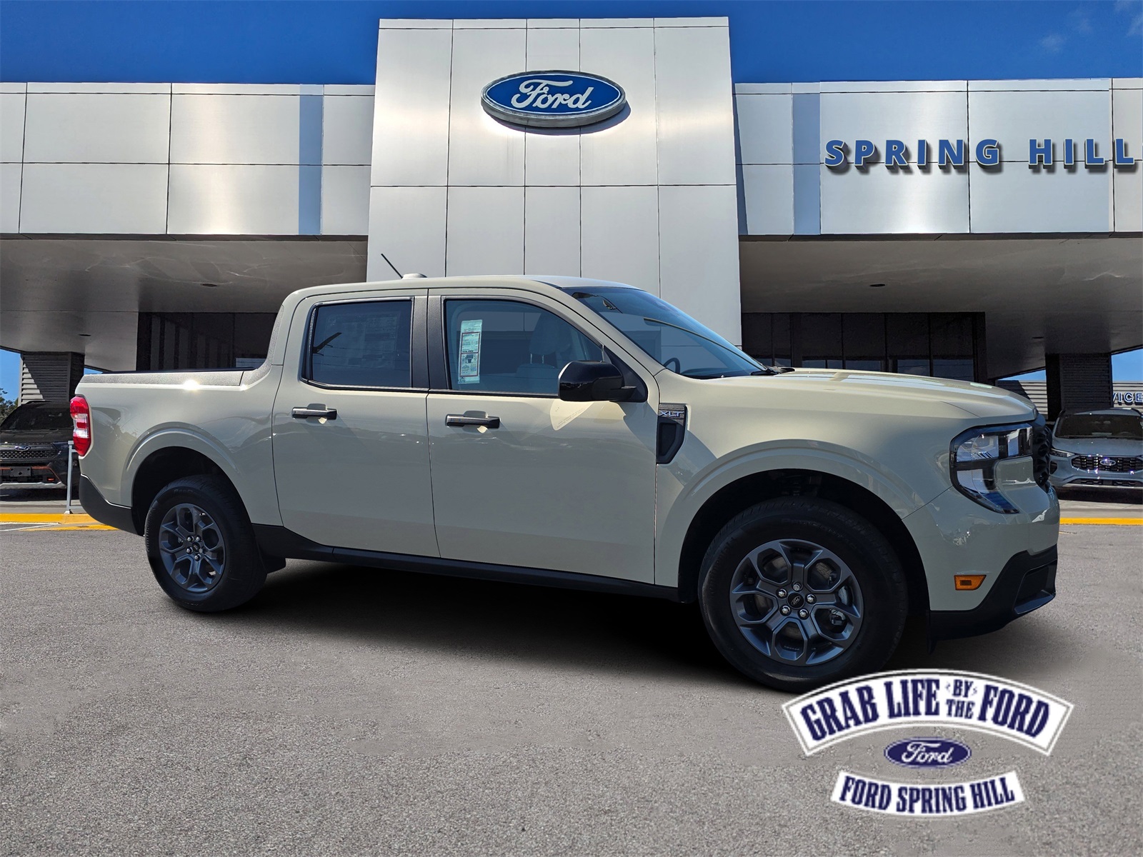 2025 Ford Maverick XLT's photo