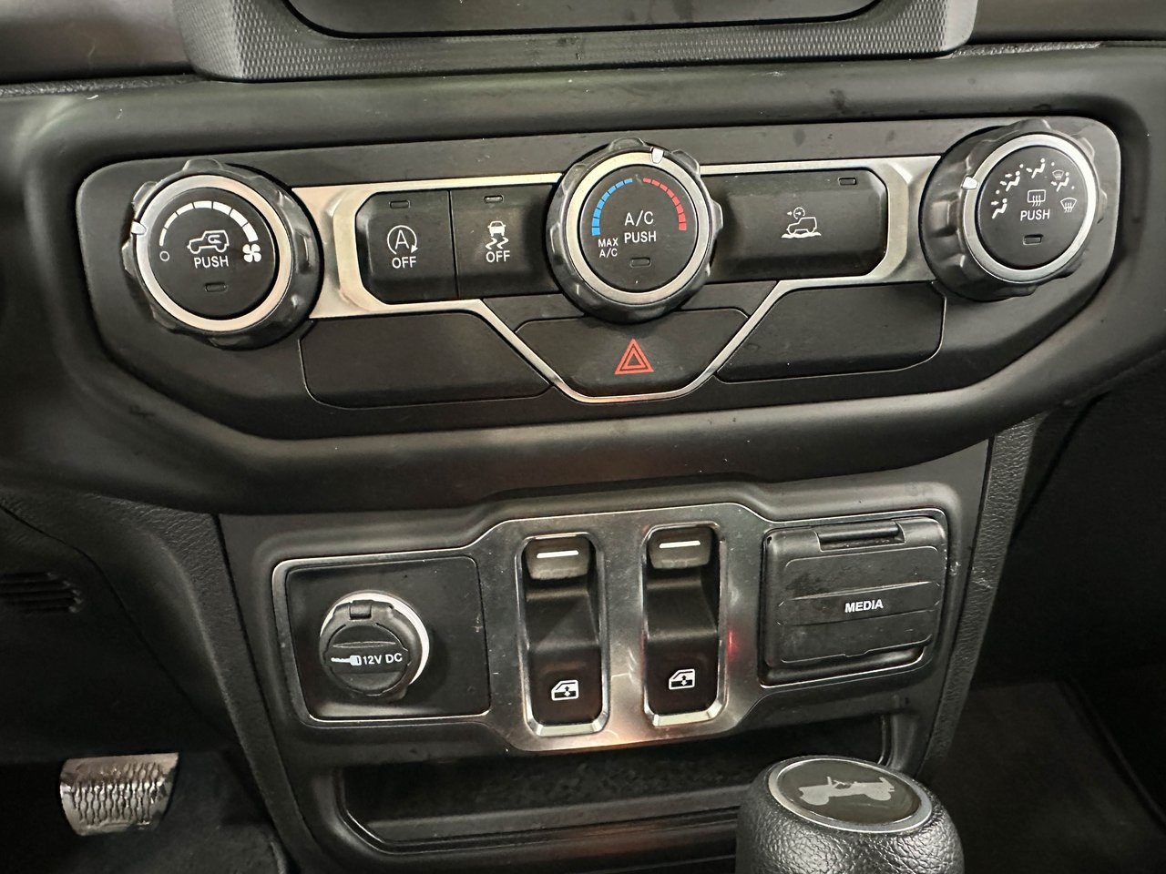 2021 Jeep Wrangler Sport S photo 12