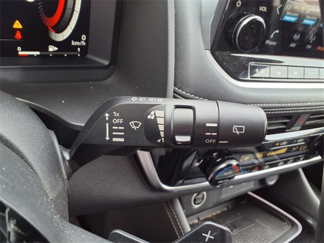 2023 Nissan Rogue Platinum photo 11