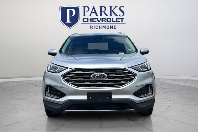 2019 Ford Edge SEL photo 2