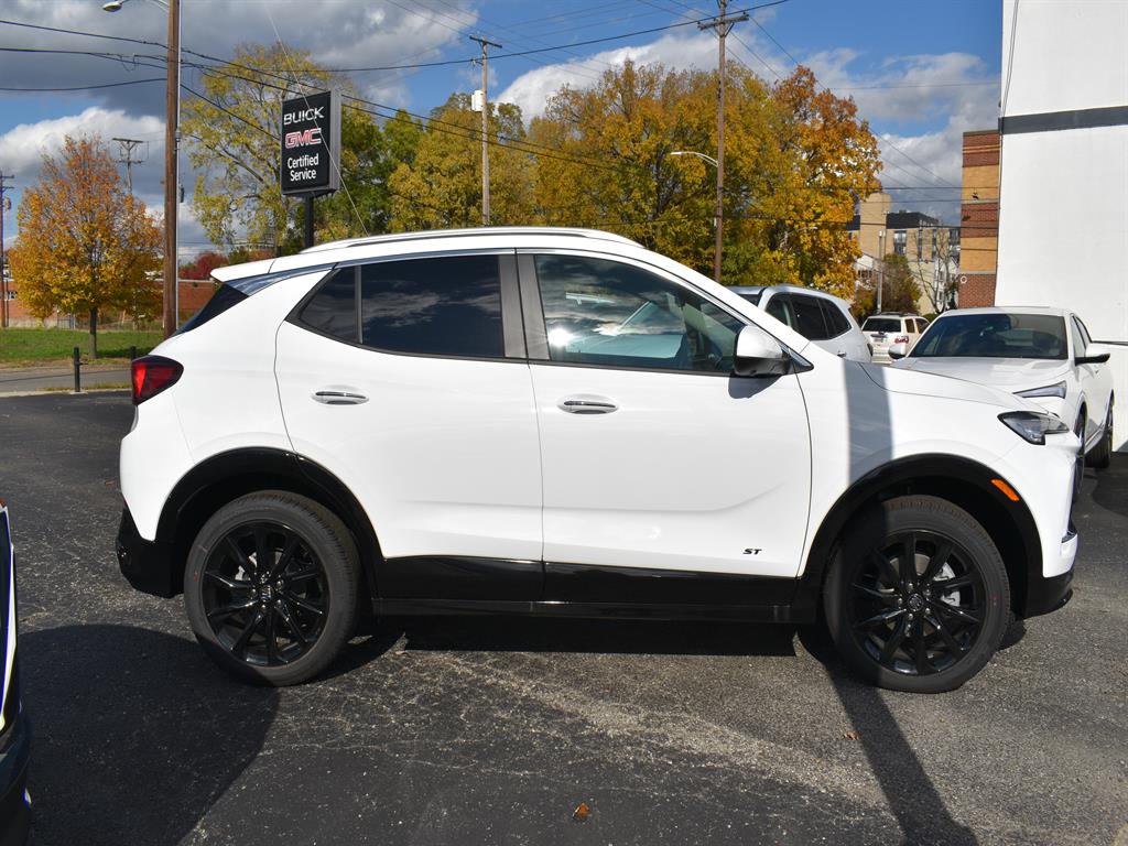 2026 Buick Encore GX Sport Touring photo 4