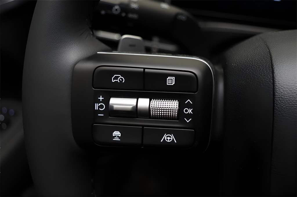 2026 Hyundai Santa Fe SE photo 12