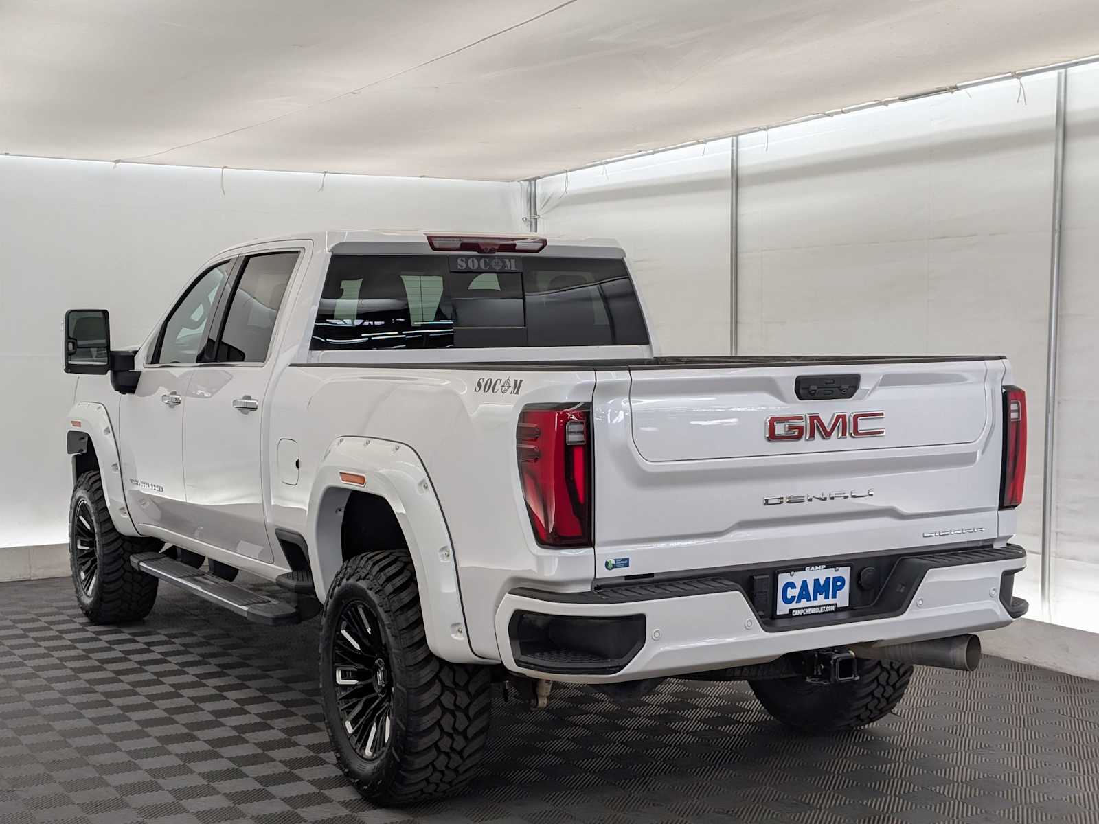 2024 Gmc Sierra 3500 HD Denali photo 2