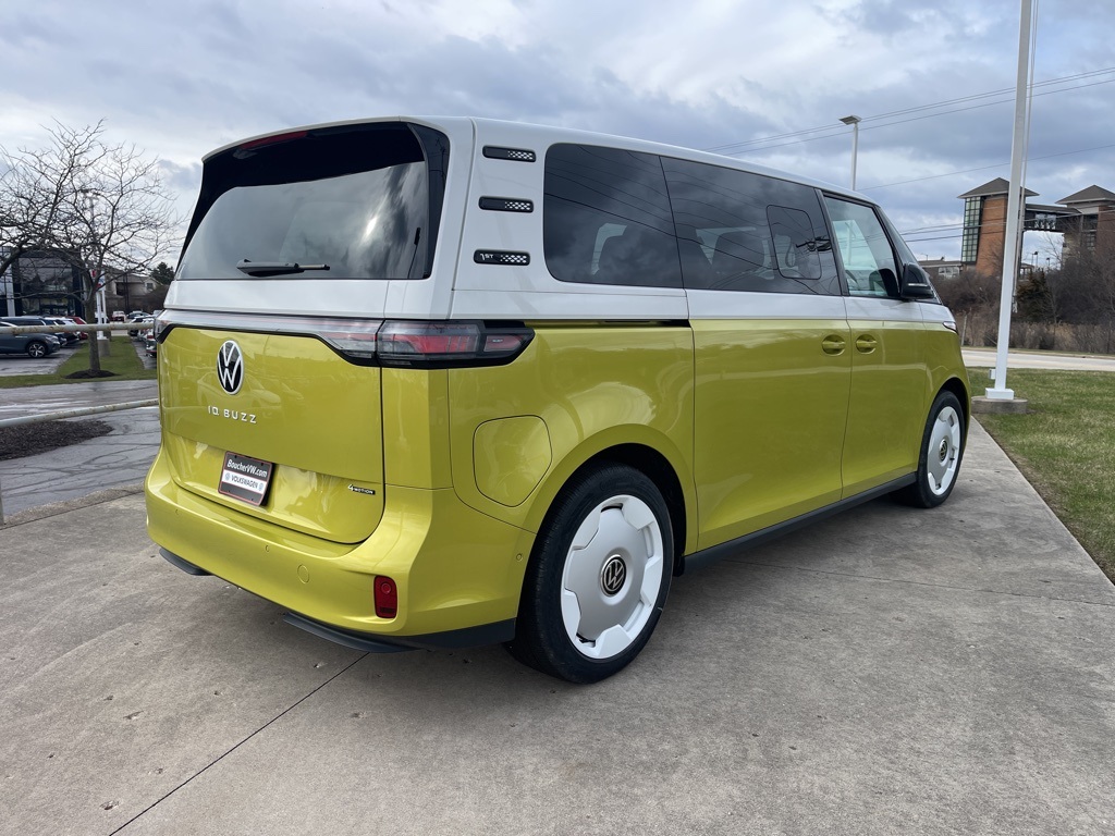 2025 Volkswagen ID. Buzz photo 4