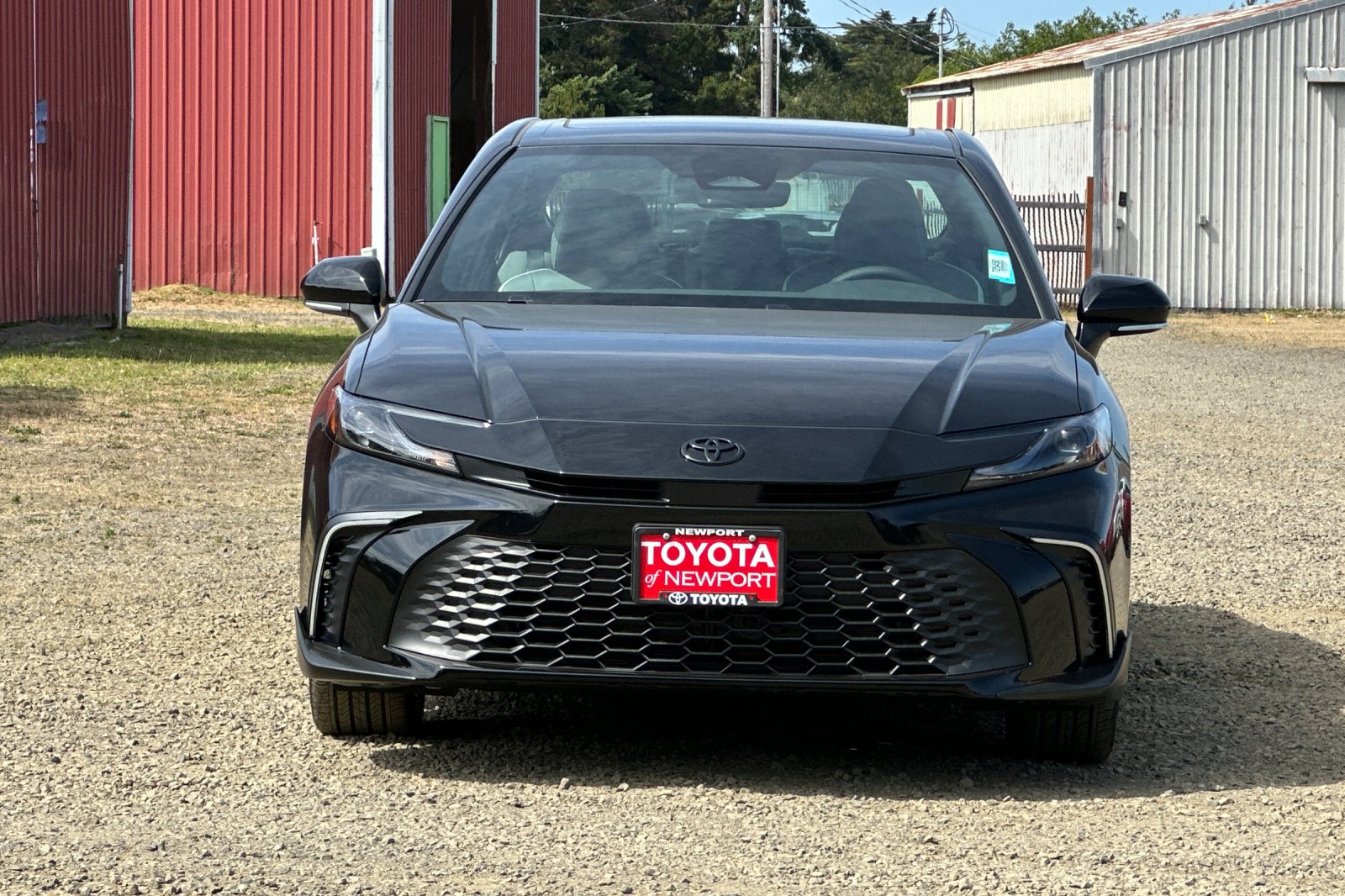 2025 Toyota Camry SE photo 2