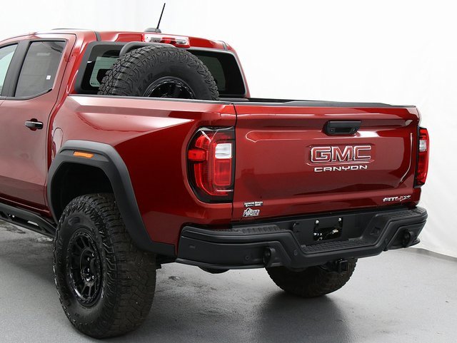 2025 Gmc Canyon AT4 photo 9