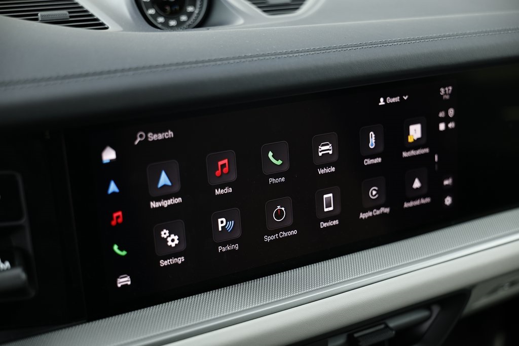 2025 Porsche Cayenne photo 35