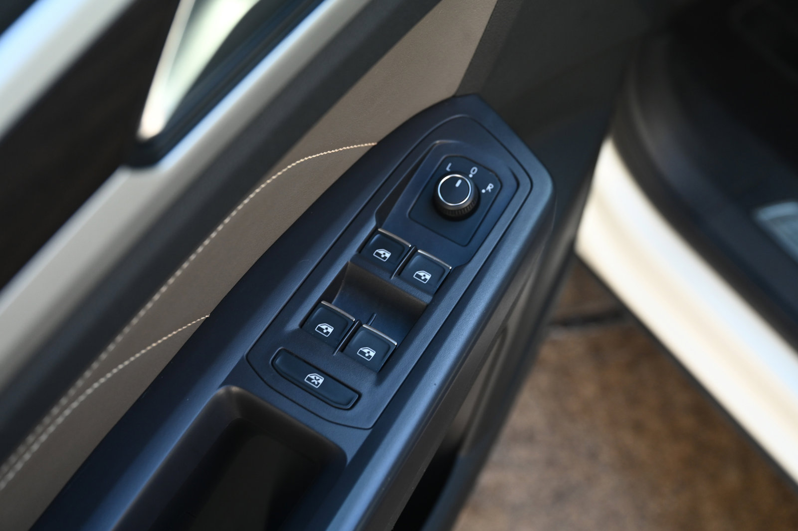 2021 Volkswagen Atlas SE Technology photo 21