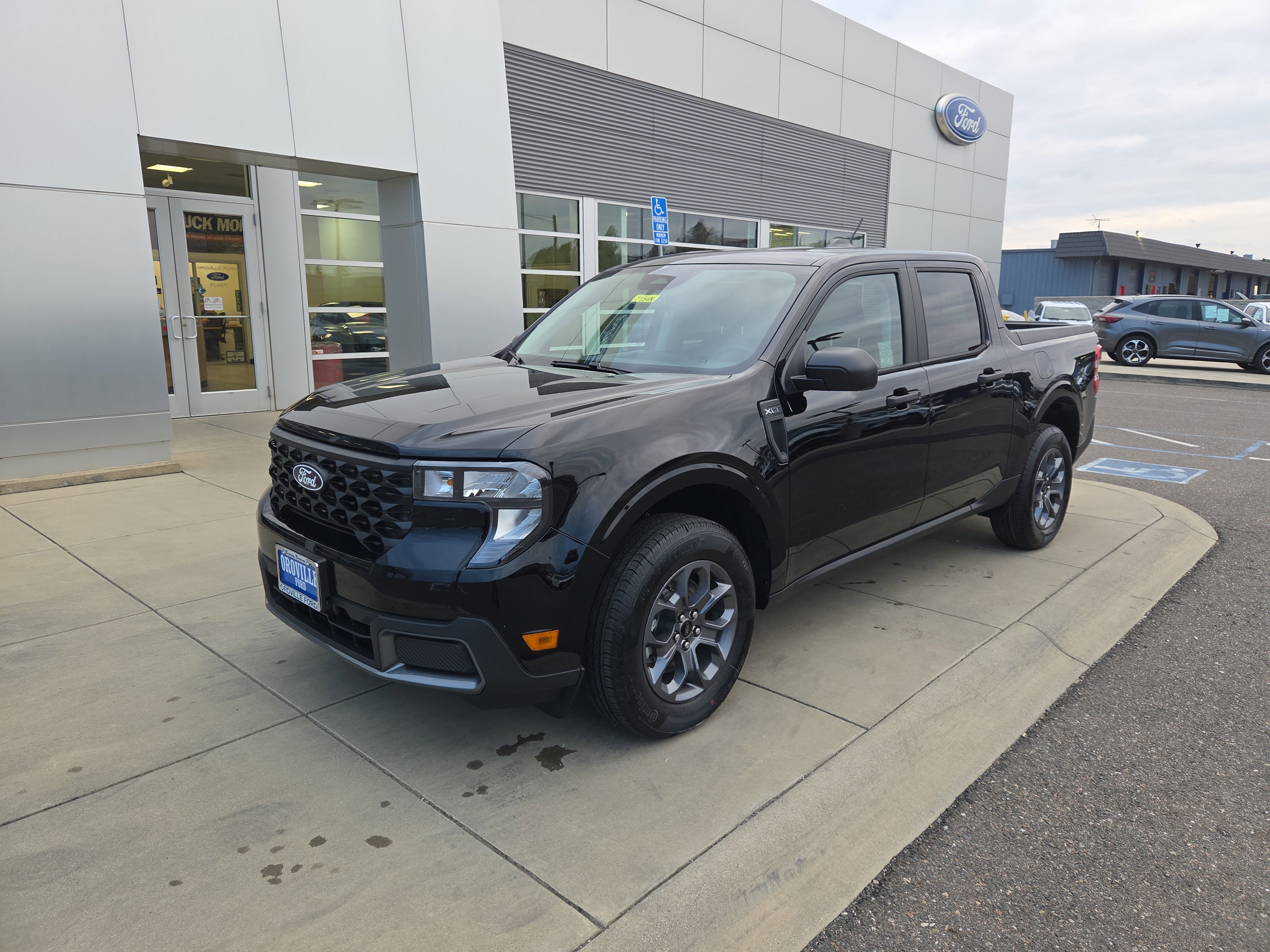 2025 Ford Maverick XLT's photo