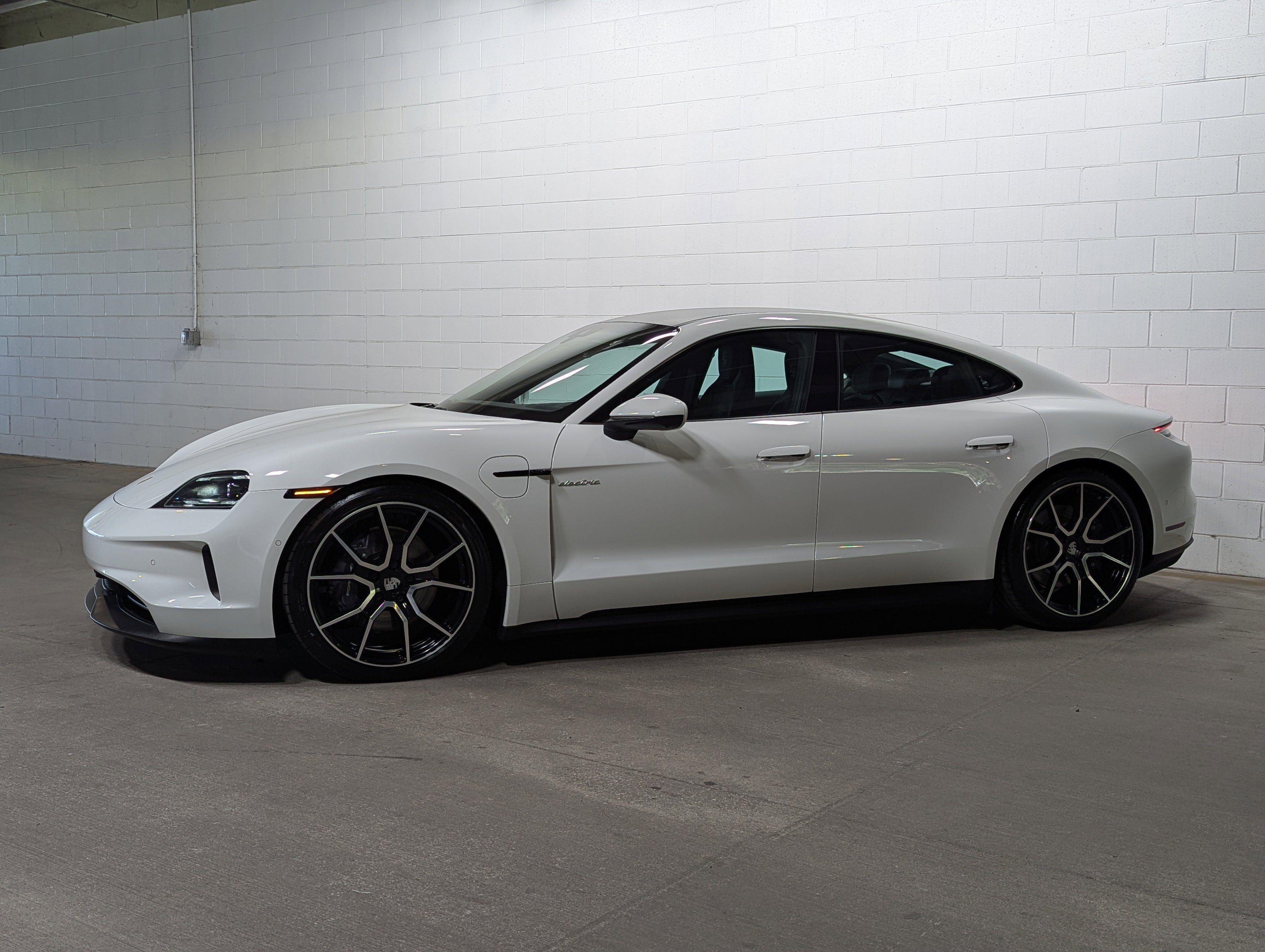 Used 2025 Porsche Taycan Base with VIN WP0AA2Y17SSA08925 for sale in Tampa, FL