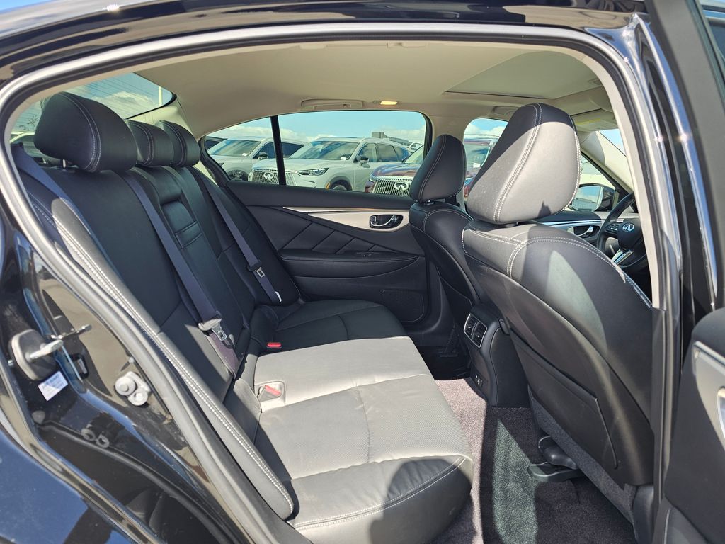 2023 Infiniti Q50 LUXE photo 13