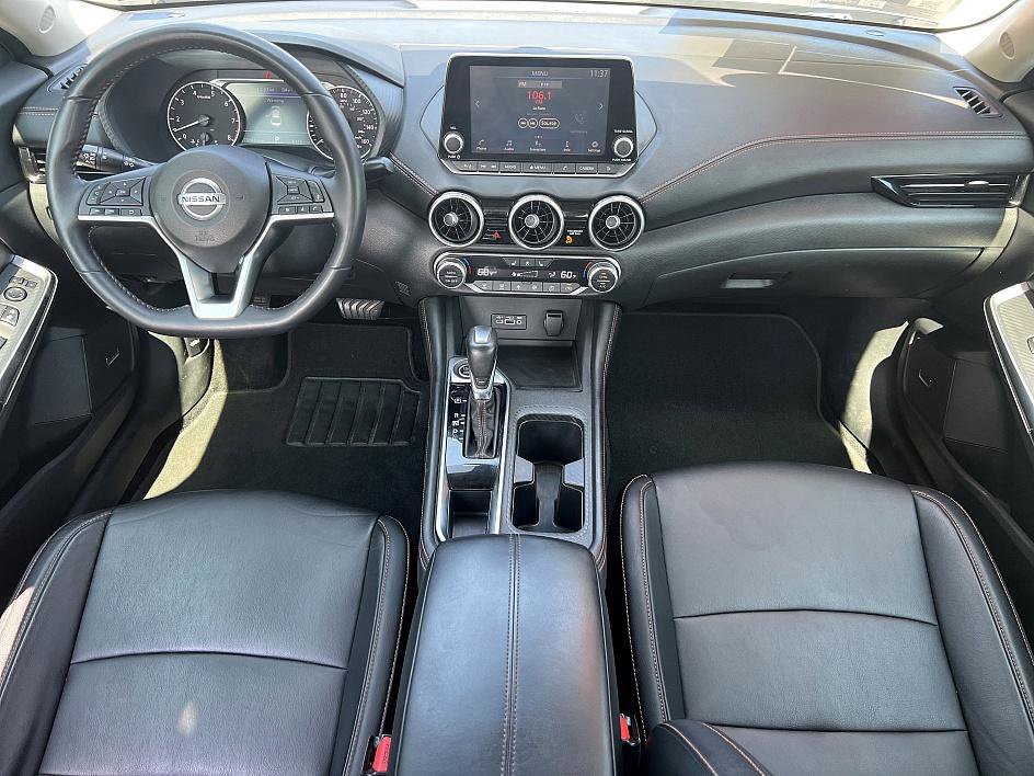 2020 Nissan Sentra SR photo 16