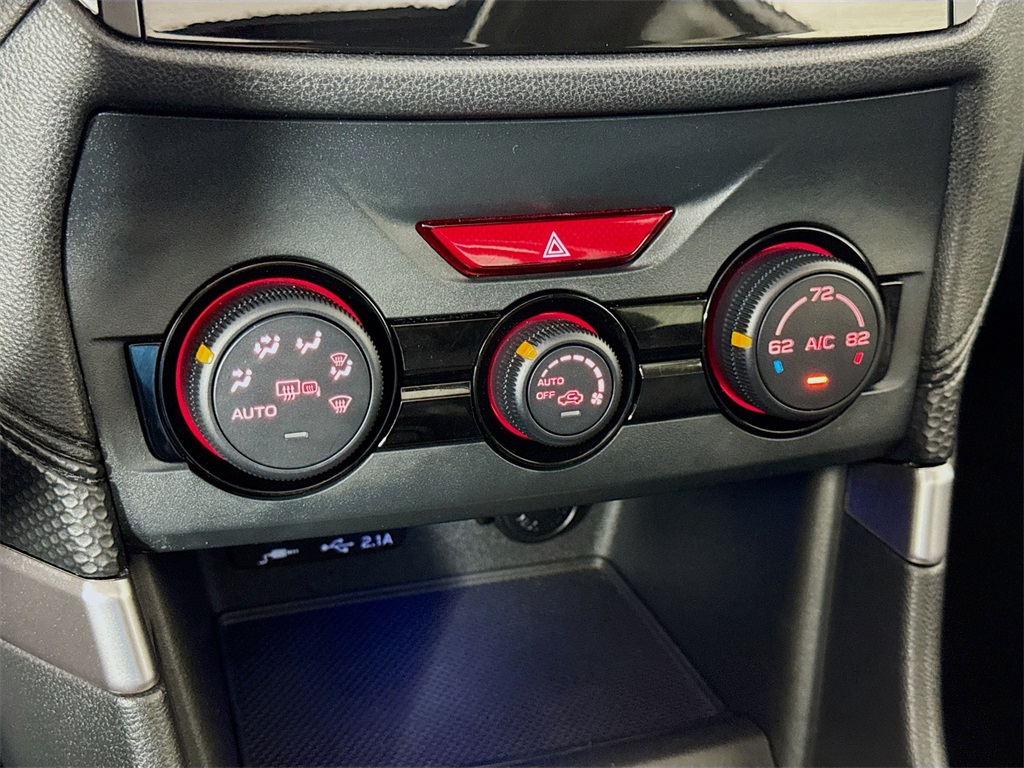 2020 Subaru Forester Premium photo 30